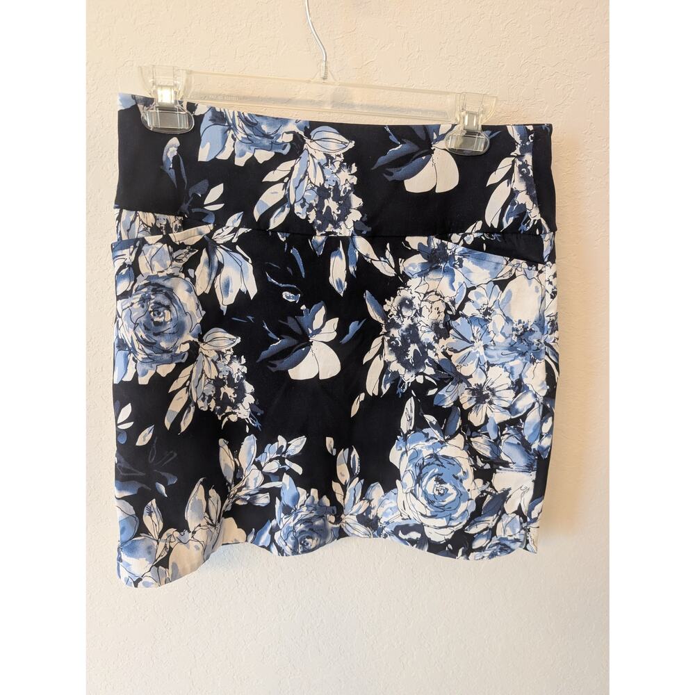 S.C. & CO Athletic Tennis Golf Navy Floral Skort Sz M